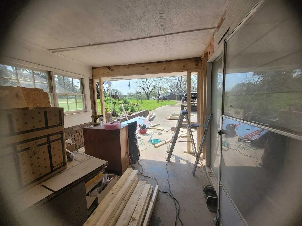 Air movers and dehumidifier for Drying & Dehumidification in Winchester